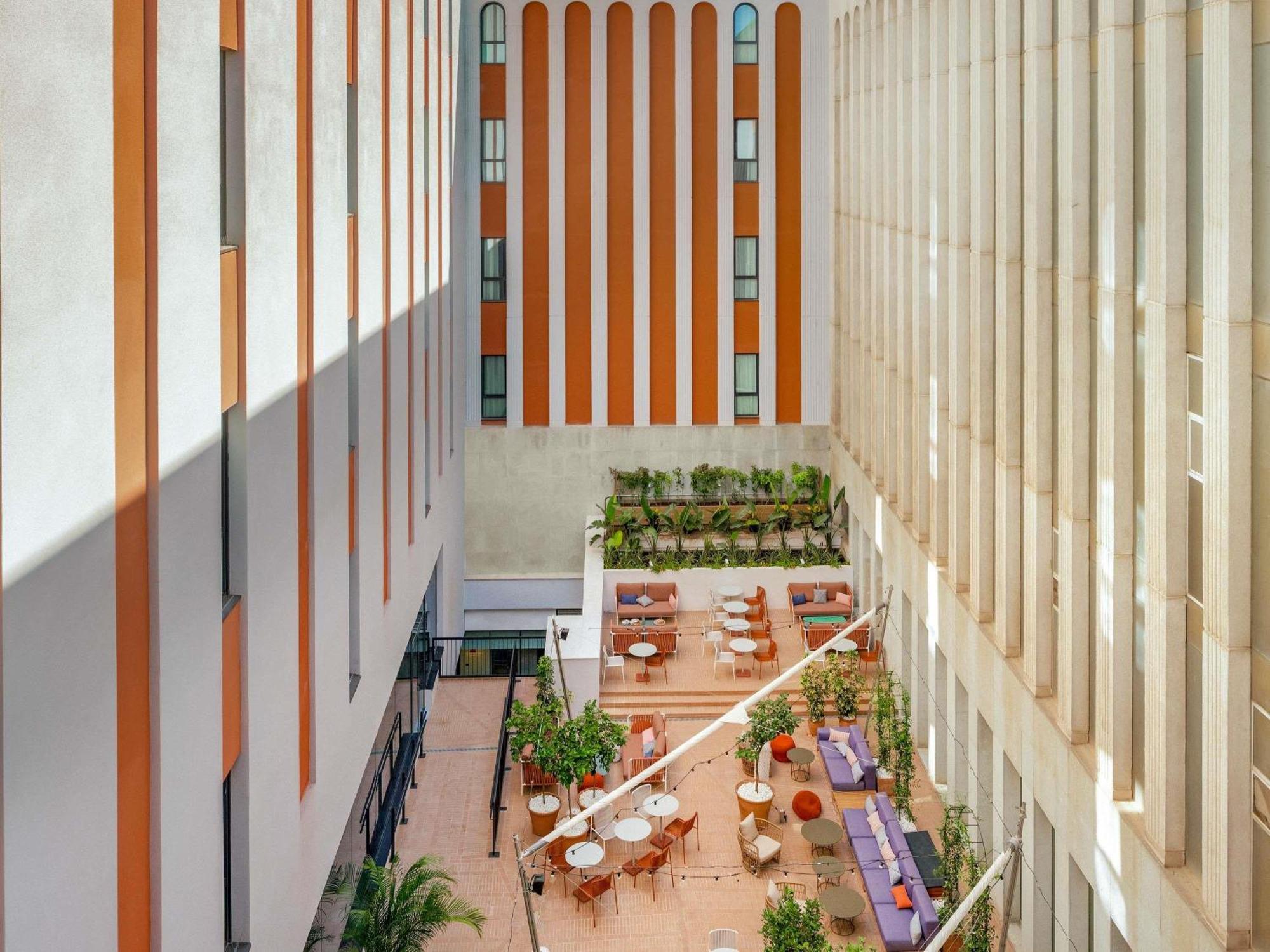 Ibis Styles Sevilla City Santa Justa Ngoại thất bức ảnh