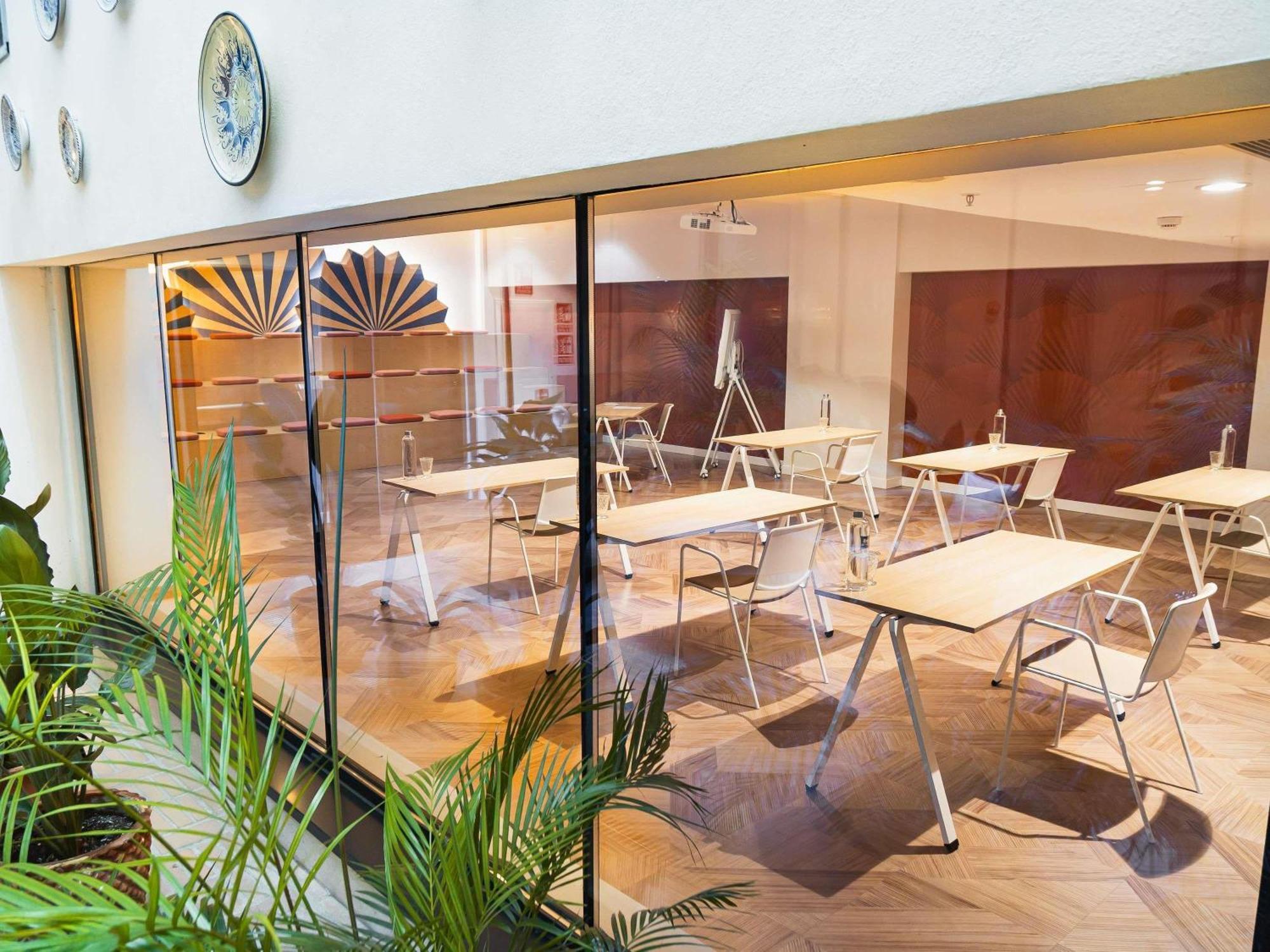 Ibis Styles Sevilla City Santa Justa Ngoại thất bức ảnh