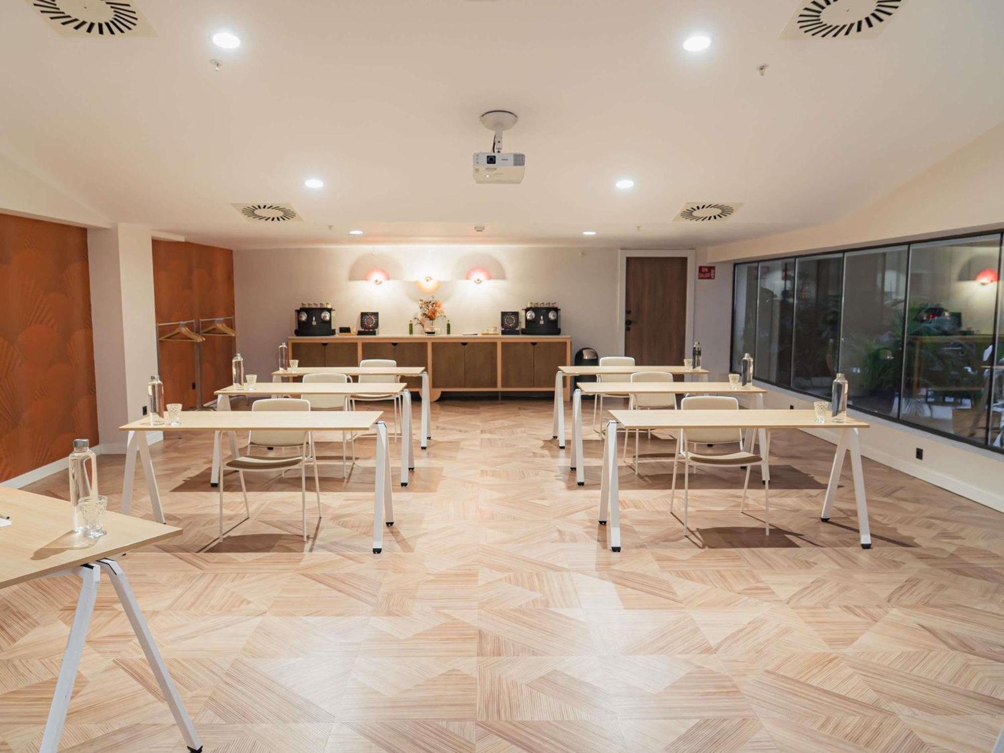 Ibis Styles Sevilla City Santa Justa Ngoại thất bức ảnh