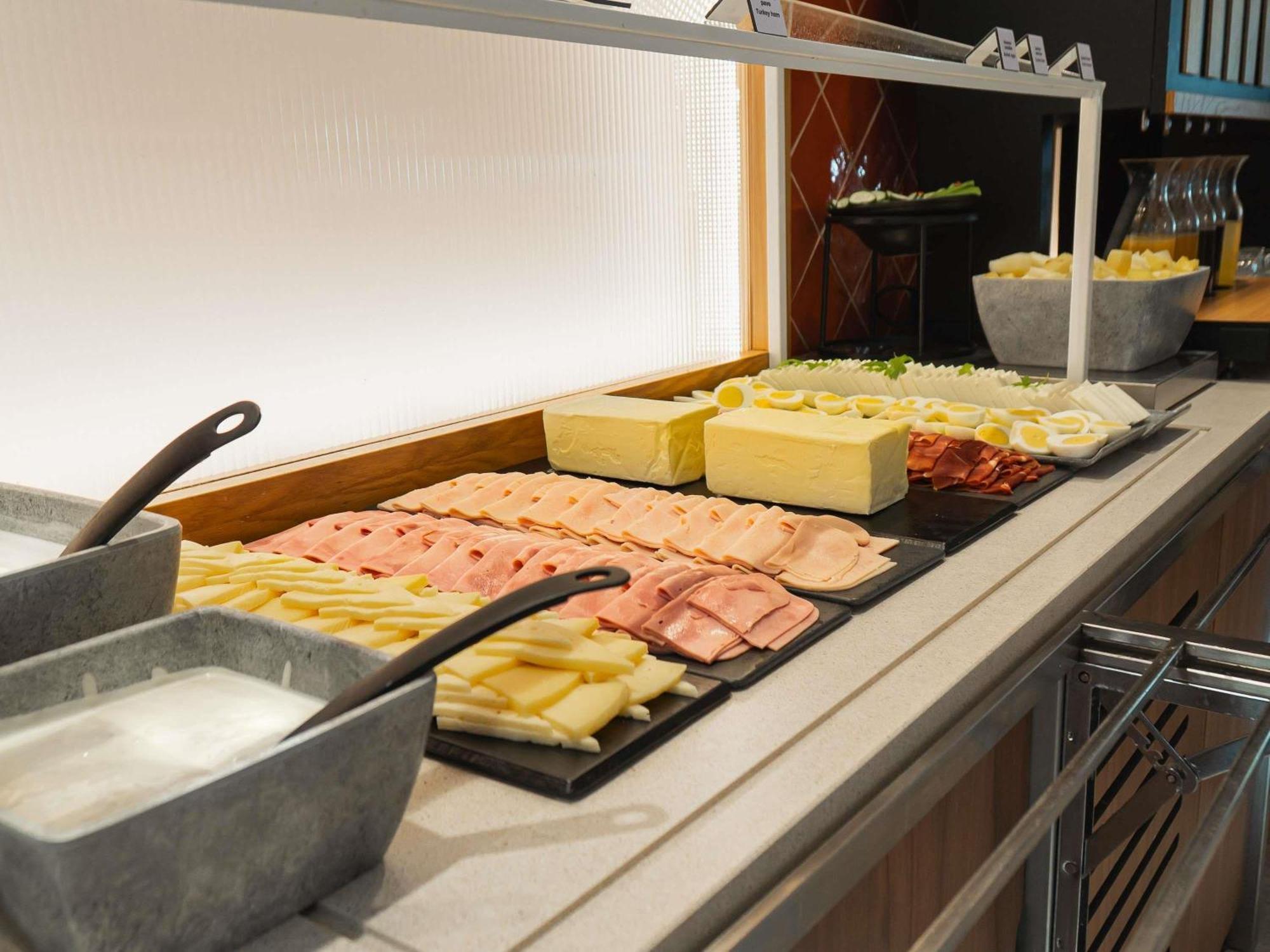 Ibis Styles Sevilla City Santa Justa Ngoại thất bức ảnh
