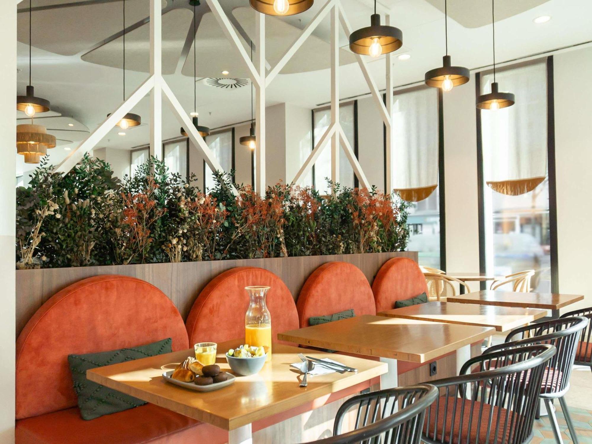 Ibis Styles Sevilla City Santa Justa Ngoại thất bức ảnh